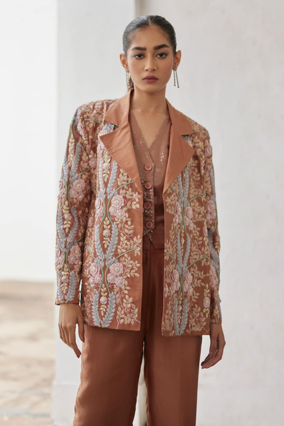 Betrue Floral Embroidered Jacket