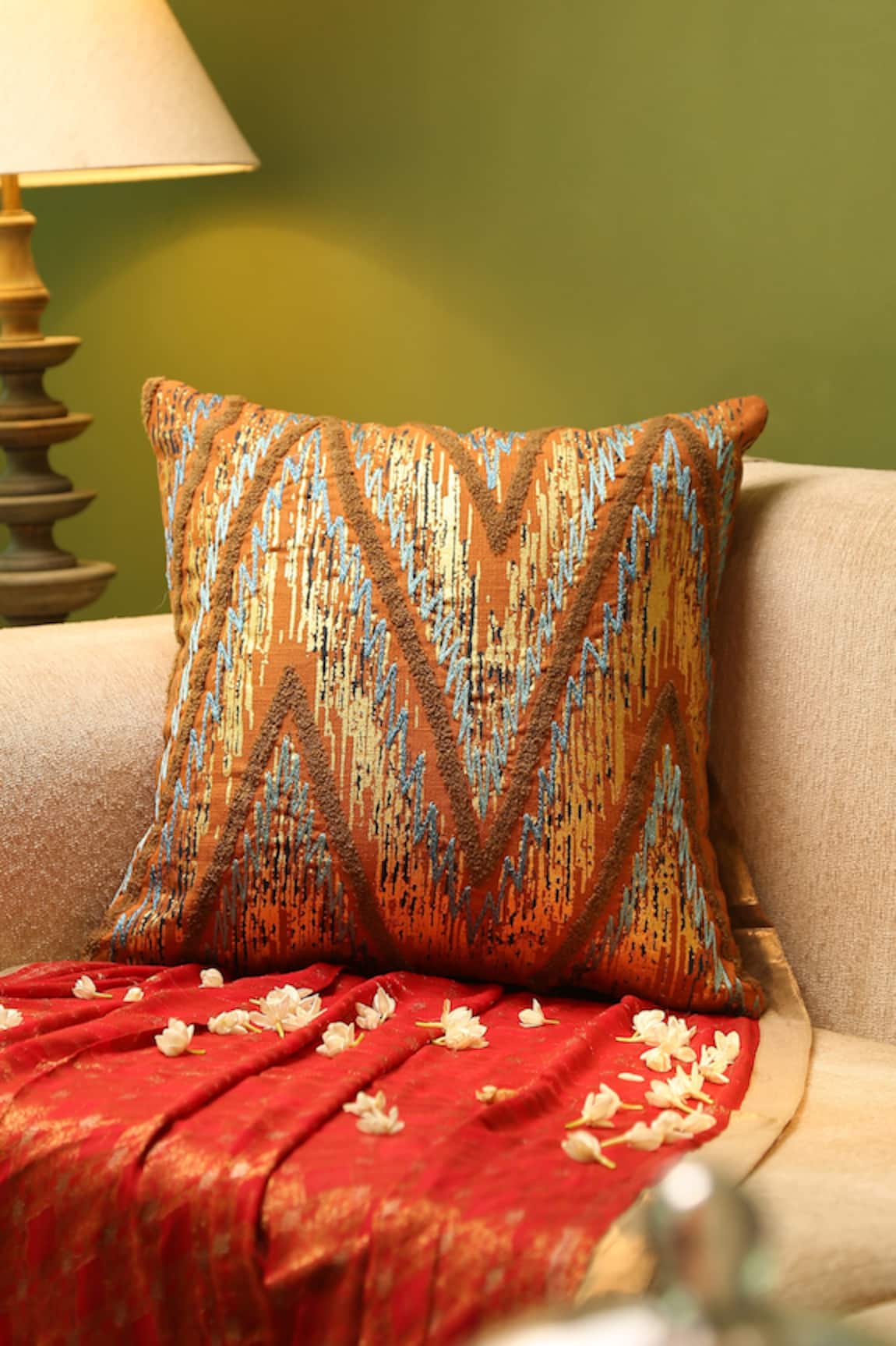 Amoliconcepts Chevron Pattern Cushion Cover