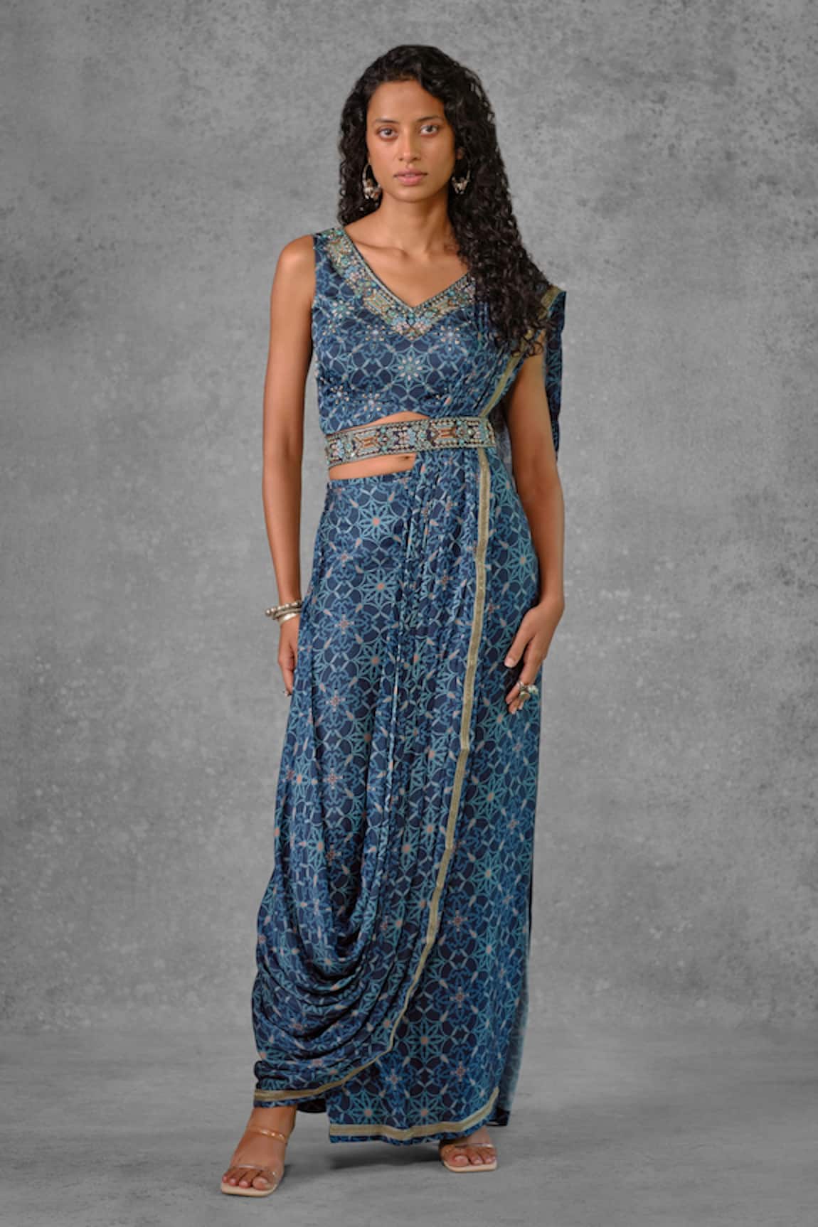 Riraan Couture Printed Pre-Draped Saree With Sleeveless Blouse