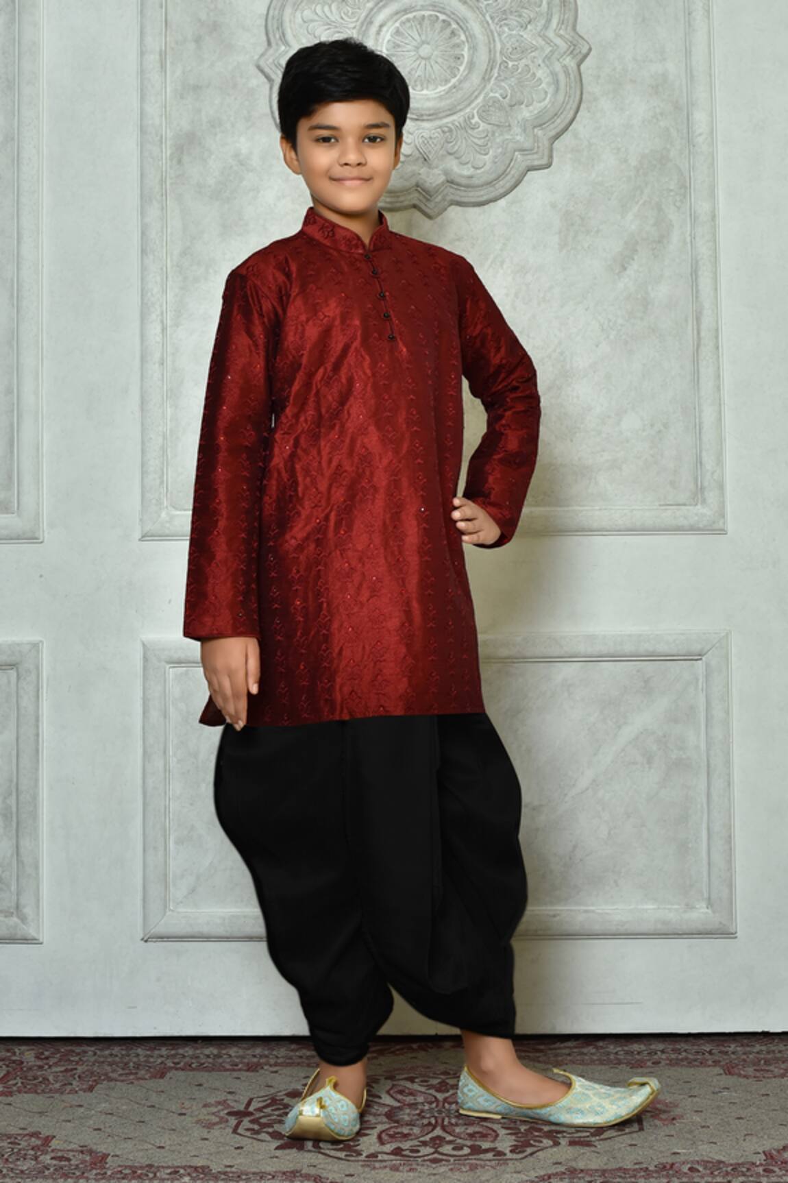 Petite Pomme Embroidered Floral Kurta Set 
