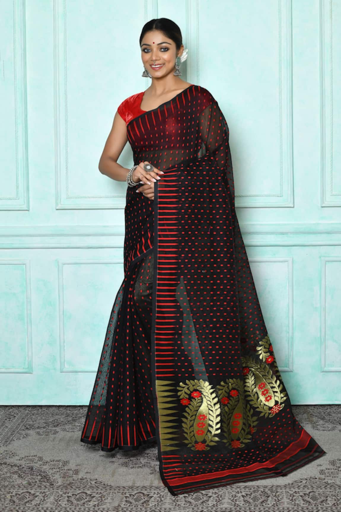 Samyukta Singhania Silk Cotton Jamdani Geometric Woven Saree