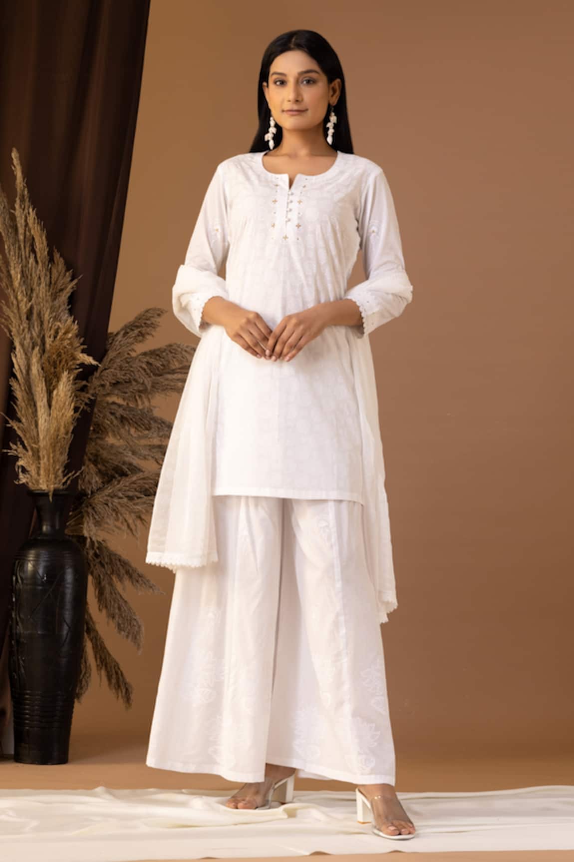 Abbaran Bloom Pattern Kurta Gharara Set