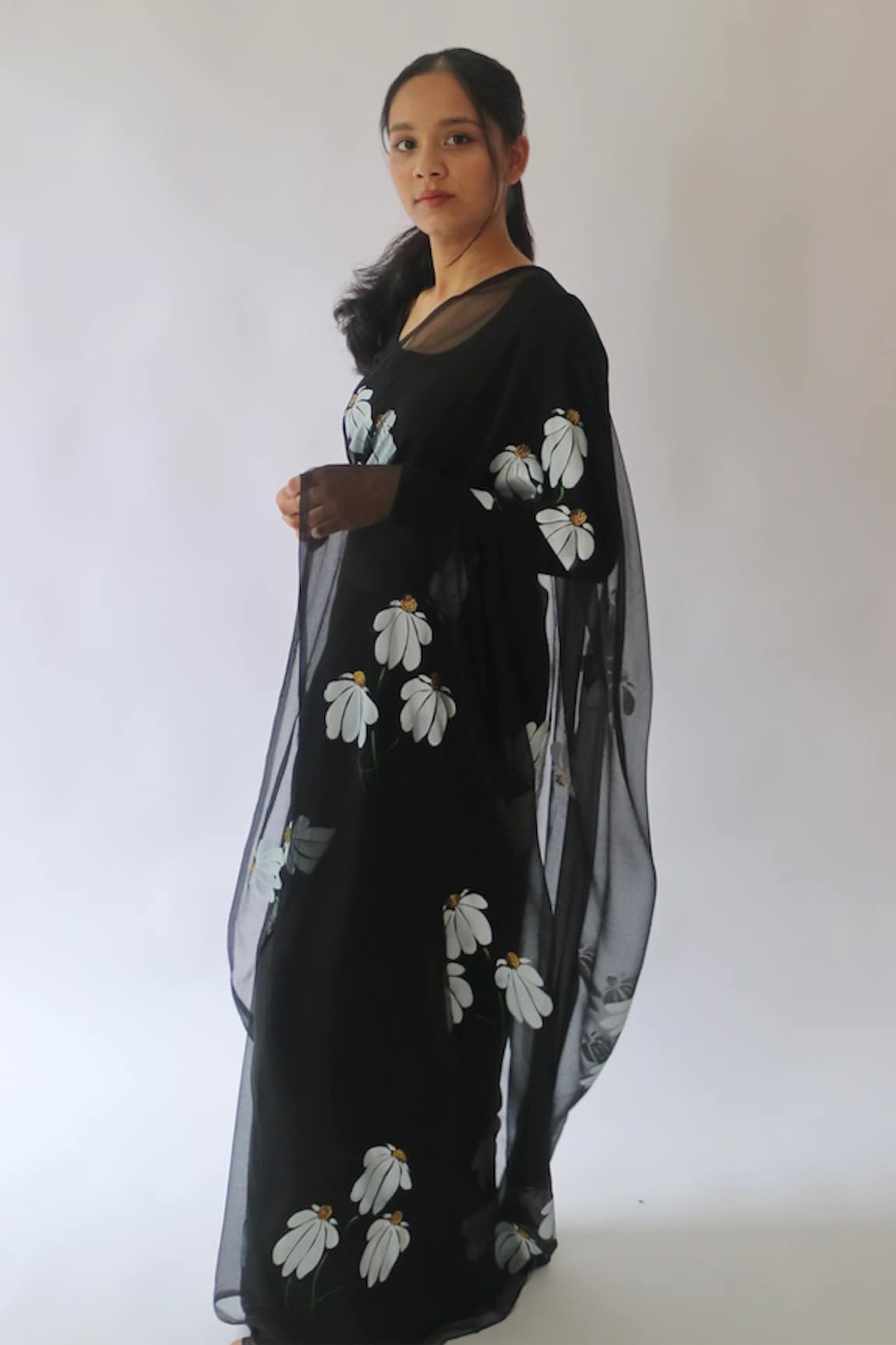 Meghstudio Daisy Hand Painted Saree With Unstitched Blouse Piece