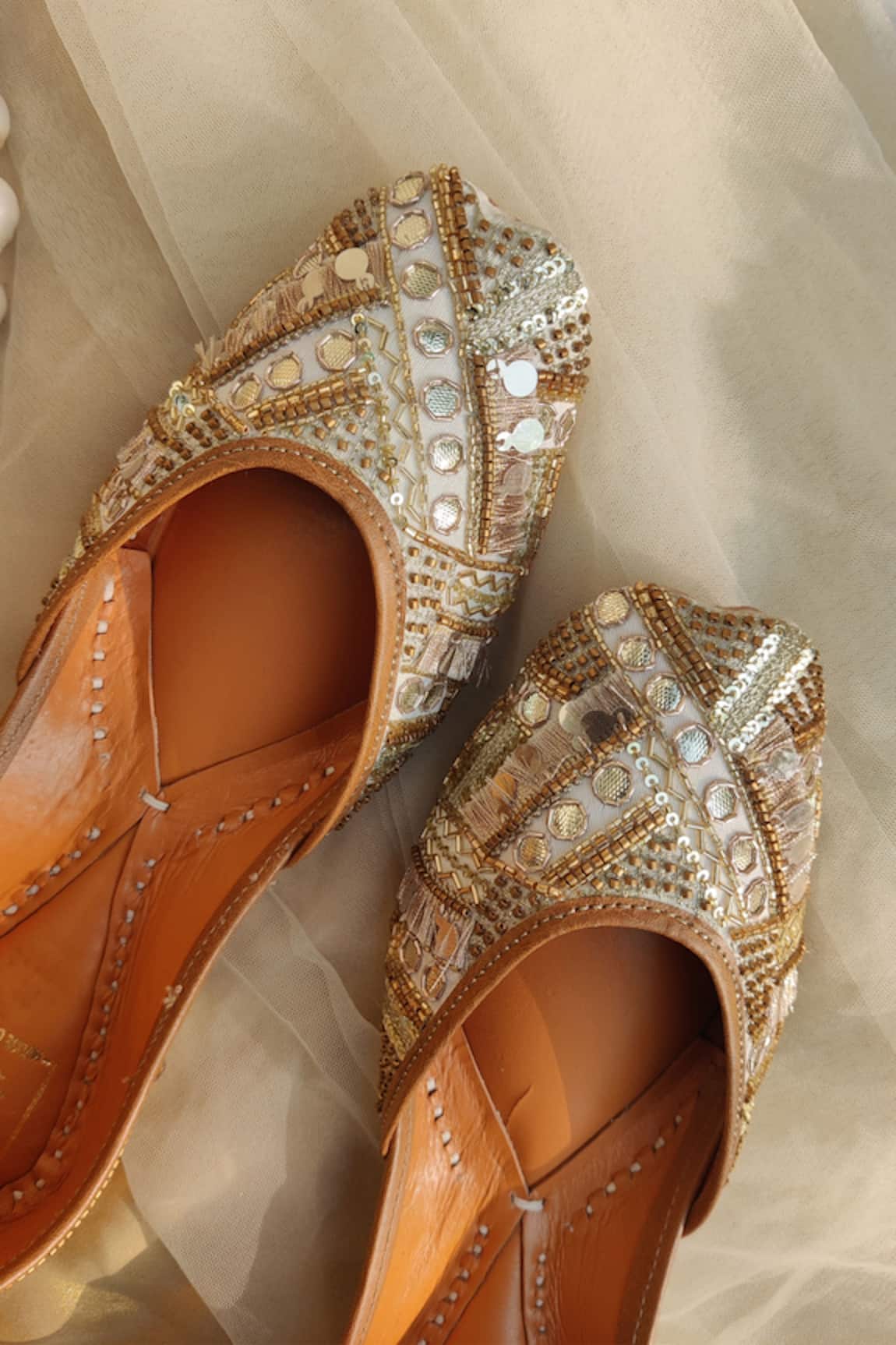 House Of Vian Nazm Embellished Juttis