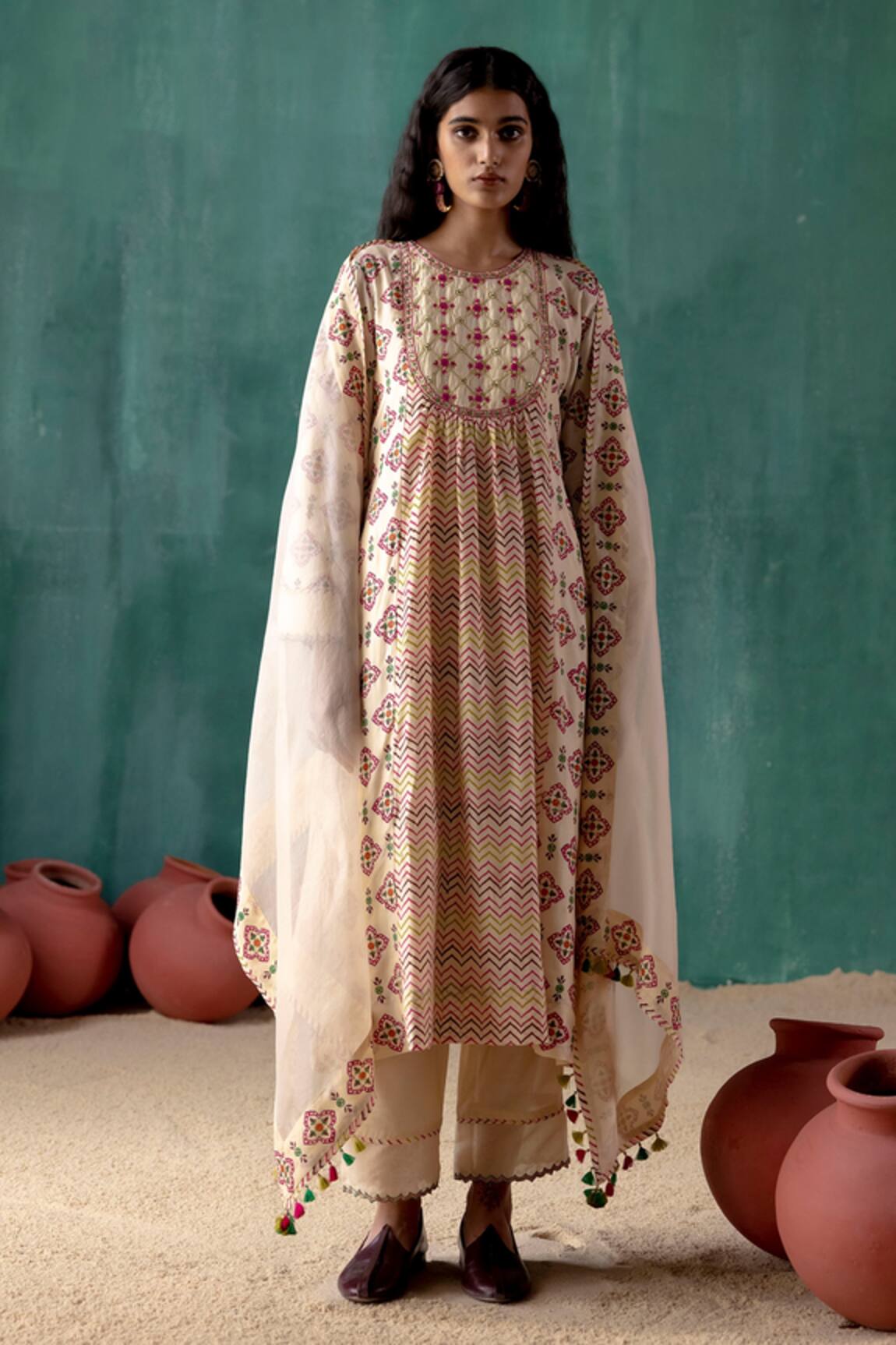 Amisha Kothari Devika Printed Kurta Pant Set