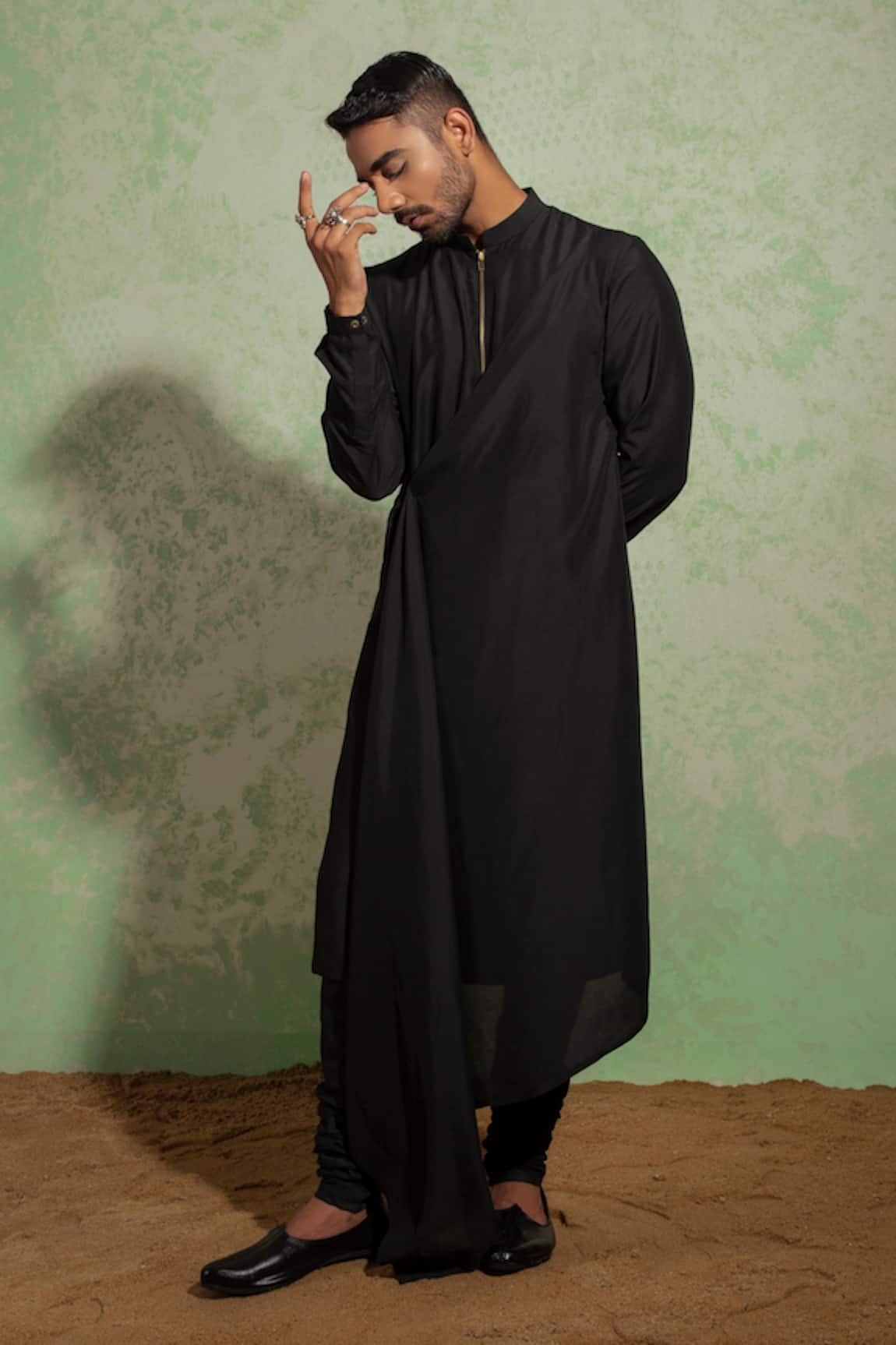 Ankita Shahabadi Nakshi Drape Kurta