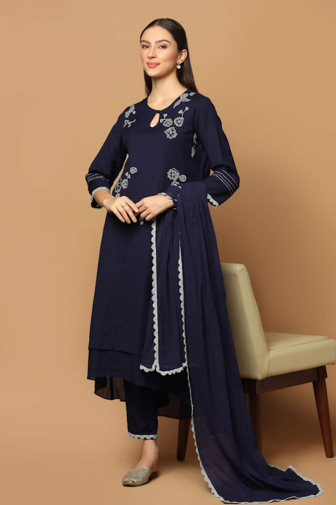 Ikha Couture Floral Resham Embroidered Kurta Set