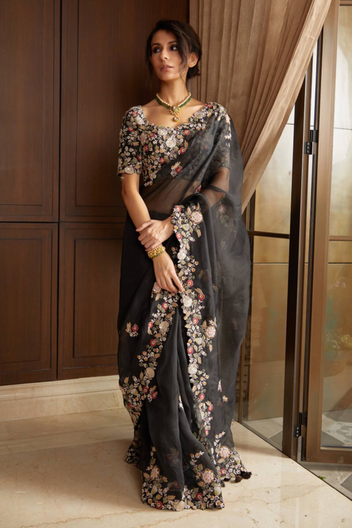 Prisho Floral Border Embroidered Saree With Blouse 