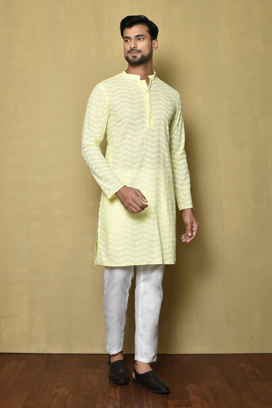 Naintara Bajaj Mandarin Collar Kurta