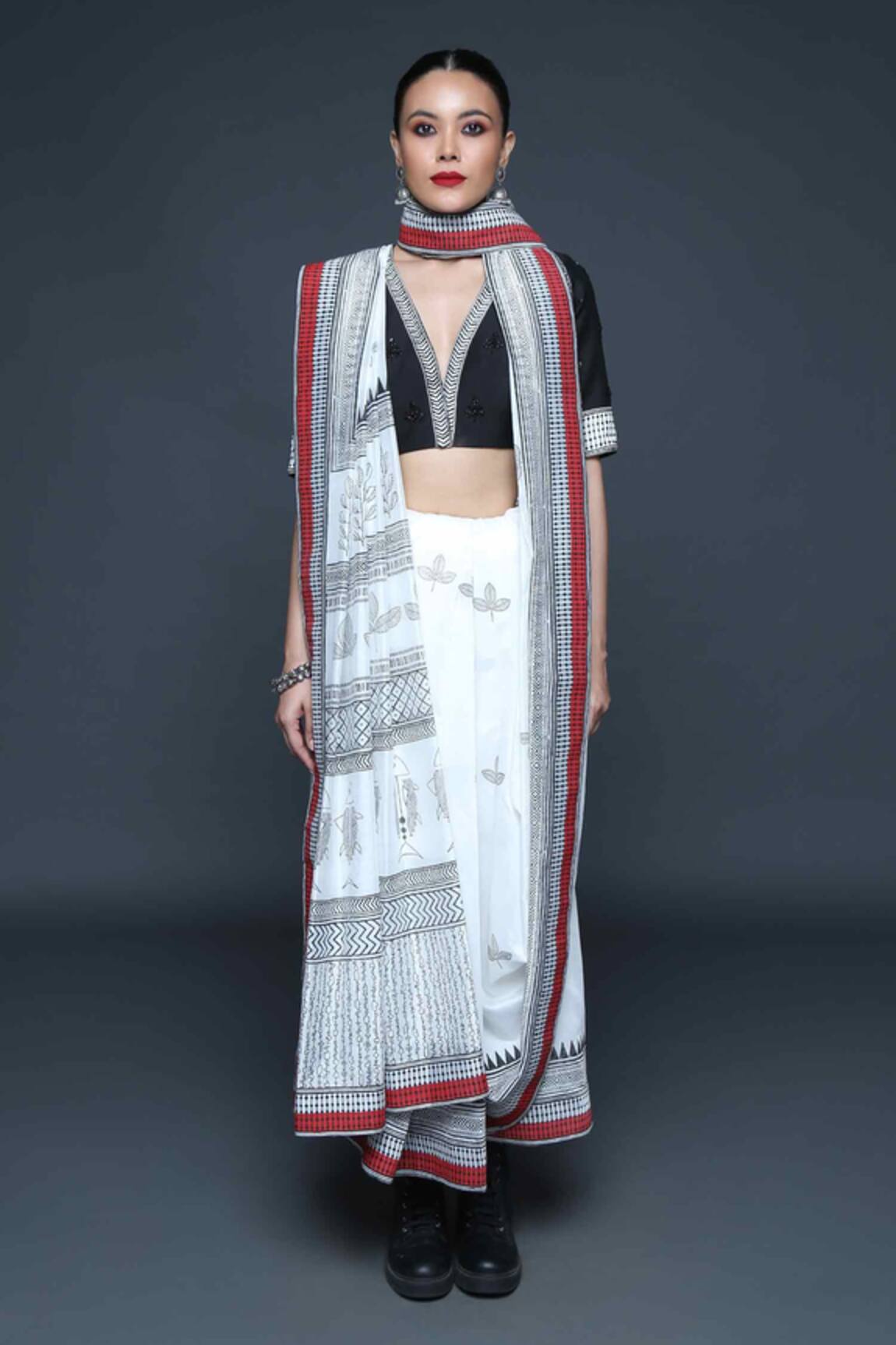 Sanjev Marwaaha Elegant Leaf Motif Hand Block Print Saree With Blouse