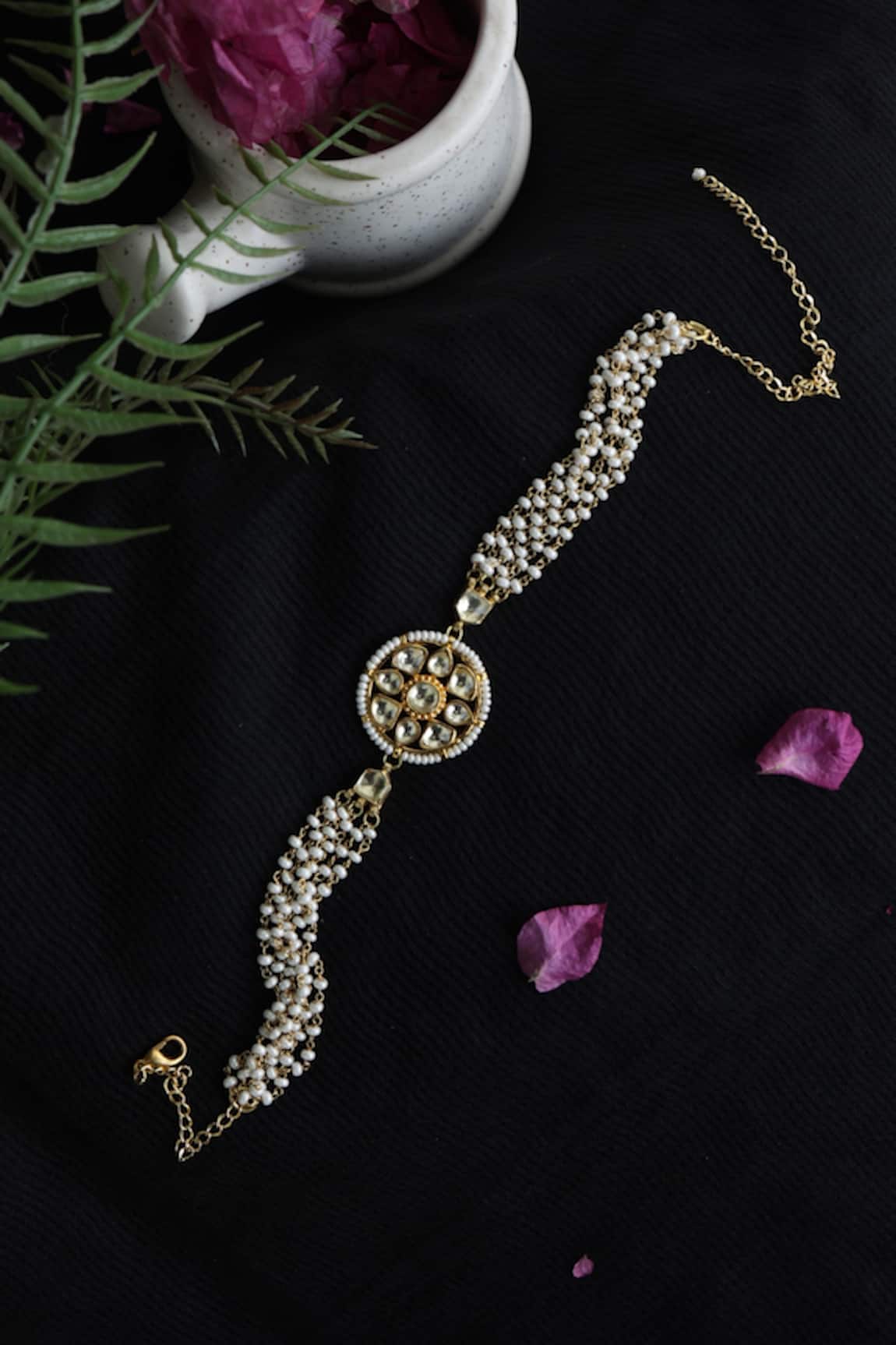 Do Taara Floral Kundan & Pearl Choker Necklace