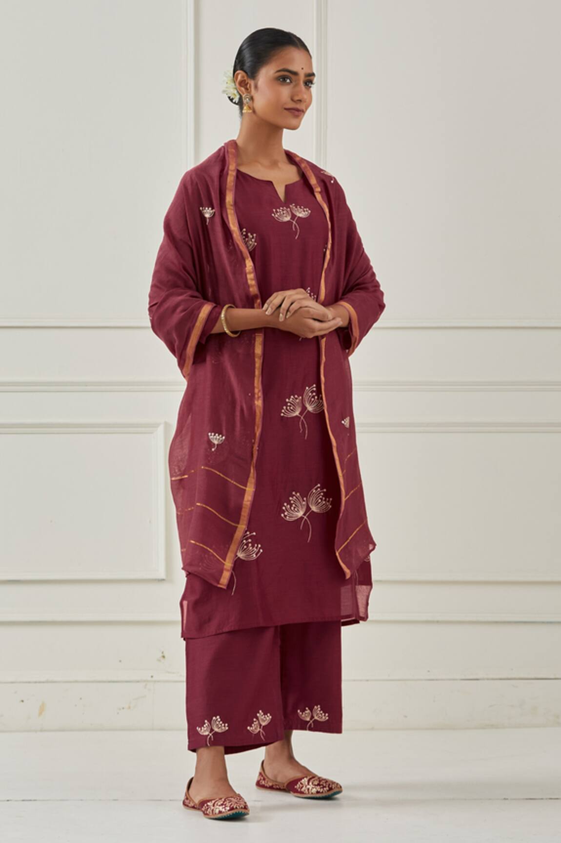 Kamaltaas Floral Motifs Embroidered Kurta Set