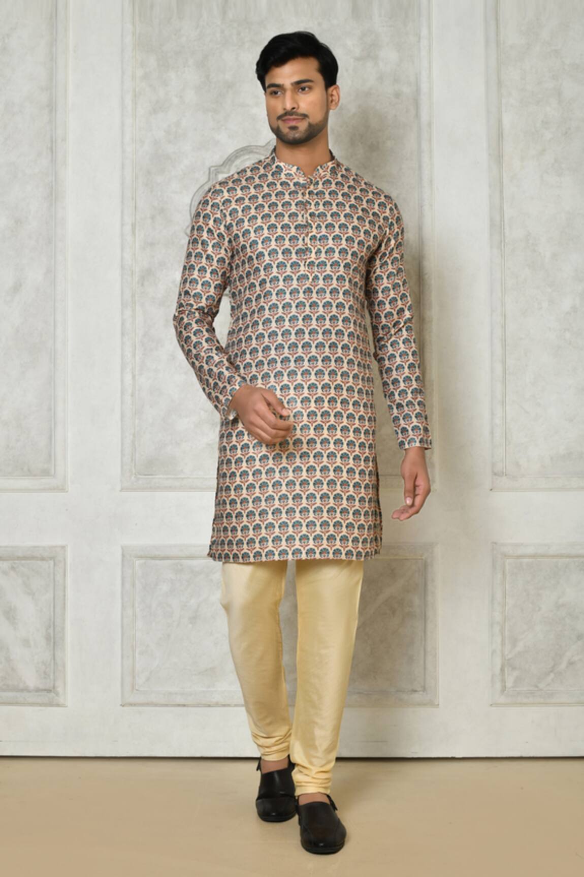 Samyukta Singhania Peacock Feather Motif Print Kurta
