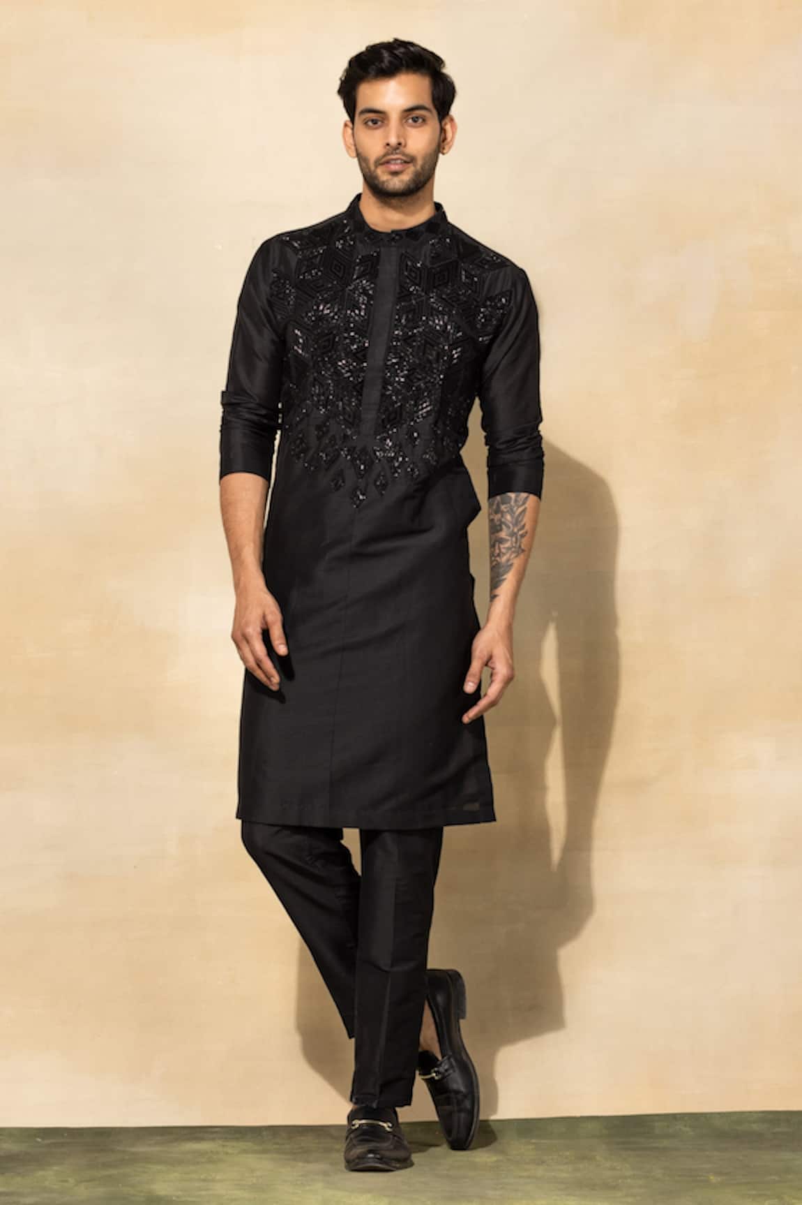 Diyarajvvir Diamond Pattern Kurta Set