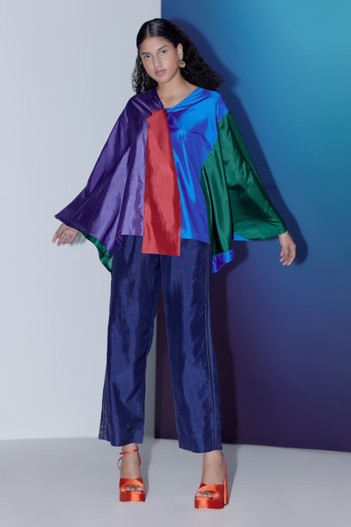 FEBo6 Dawn Color Block Cape Top