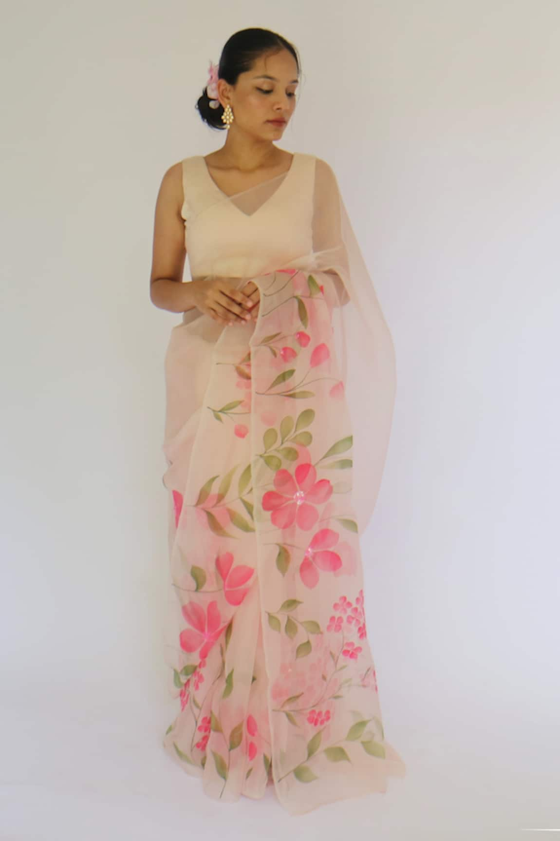 Meghstudio Kyari Pattern Hand Painted Saree