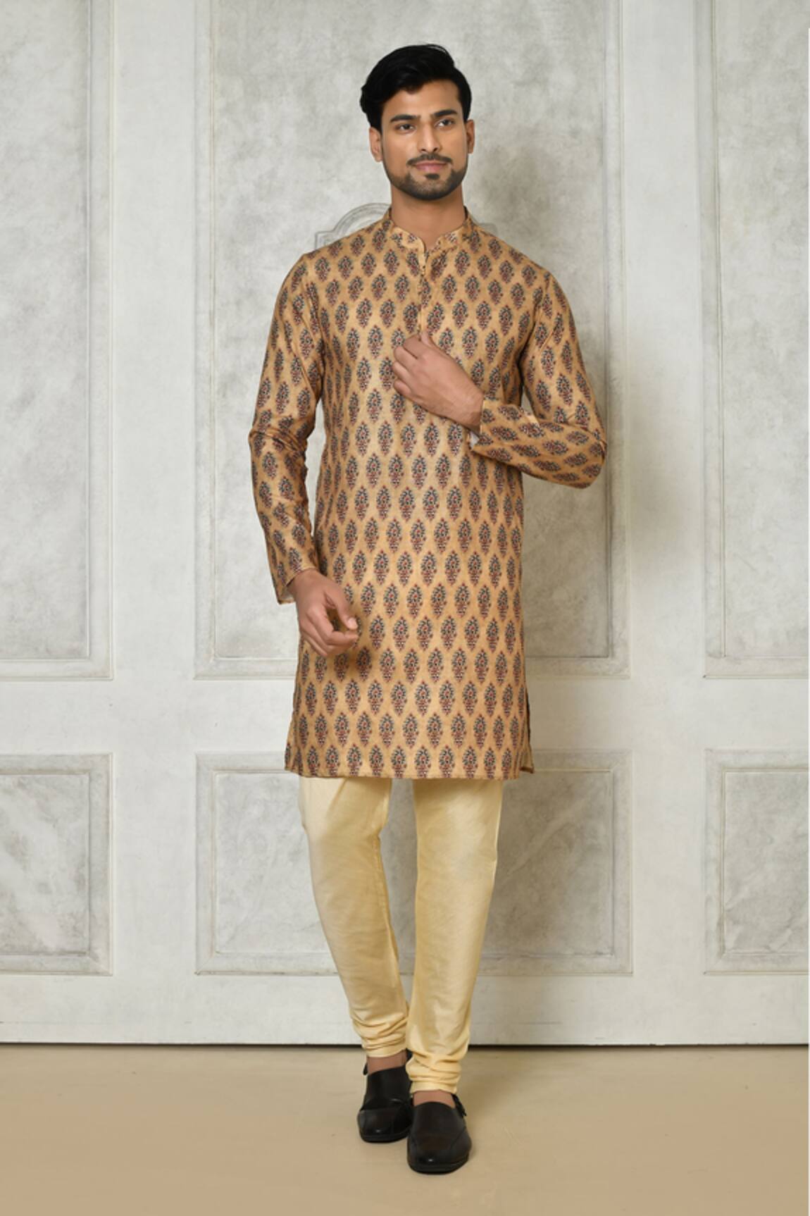 Samyukta Singhania Spike Mandala Print Kurta Set