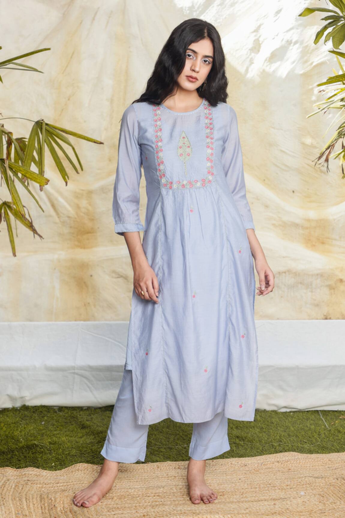 Tatwa PLacement Embroidered Kurta & Pant Set 