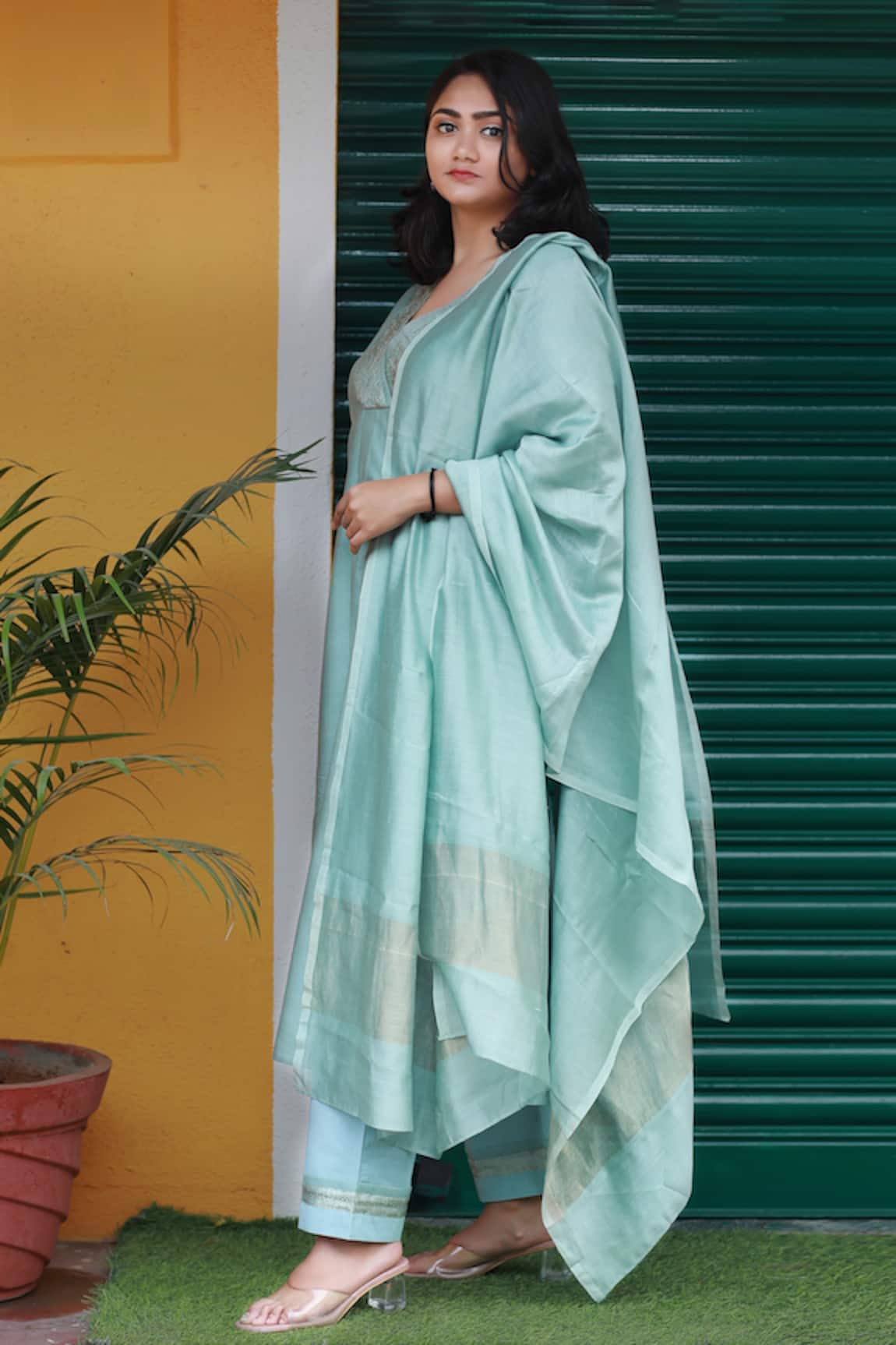 TINA EAPEN COLLECTIVE Placket Woven Kurta & Pant Set