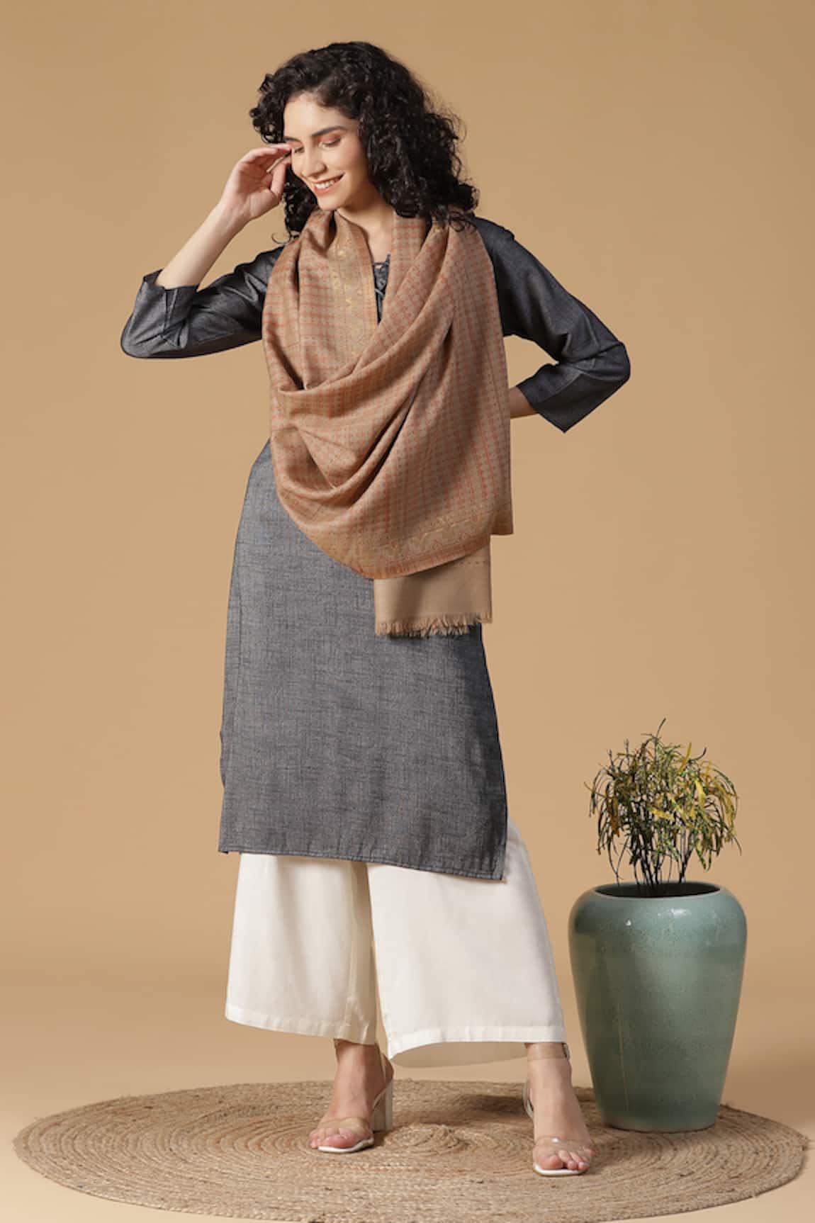 Shingora Jacquard Stripe Pattern Stole