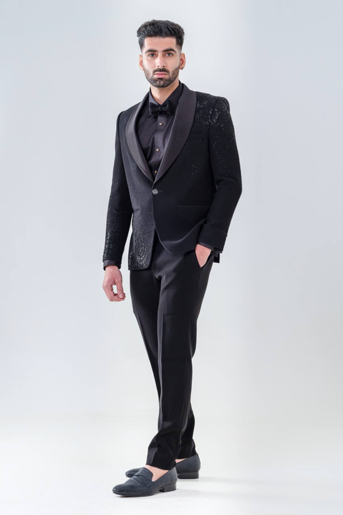 Amrit Dawani Floral Cutdana Embroidered Tuxedo Set 