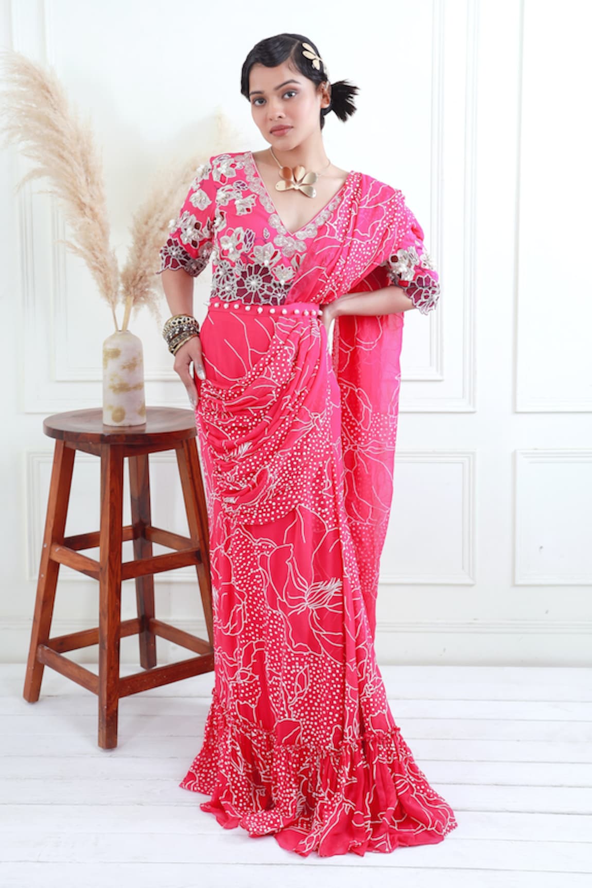 Ek Soot Floral Print Pre-Draped Saree With Blouse