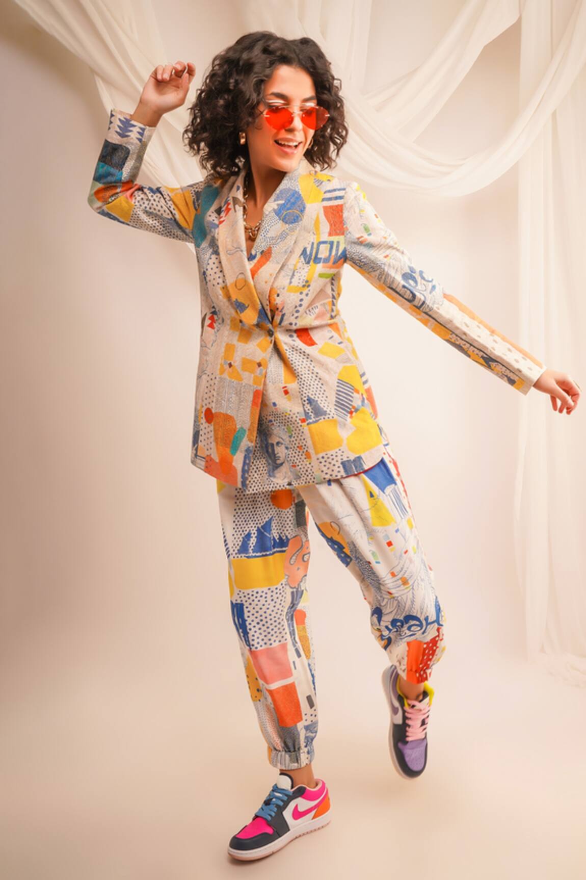 Jajaabor Silk Chanderi Jacket & Joggers Set 