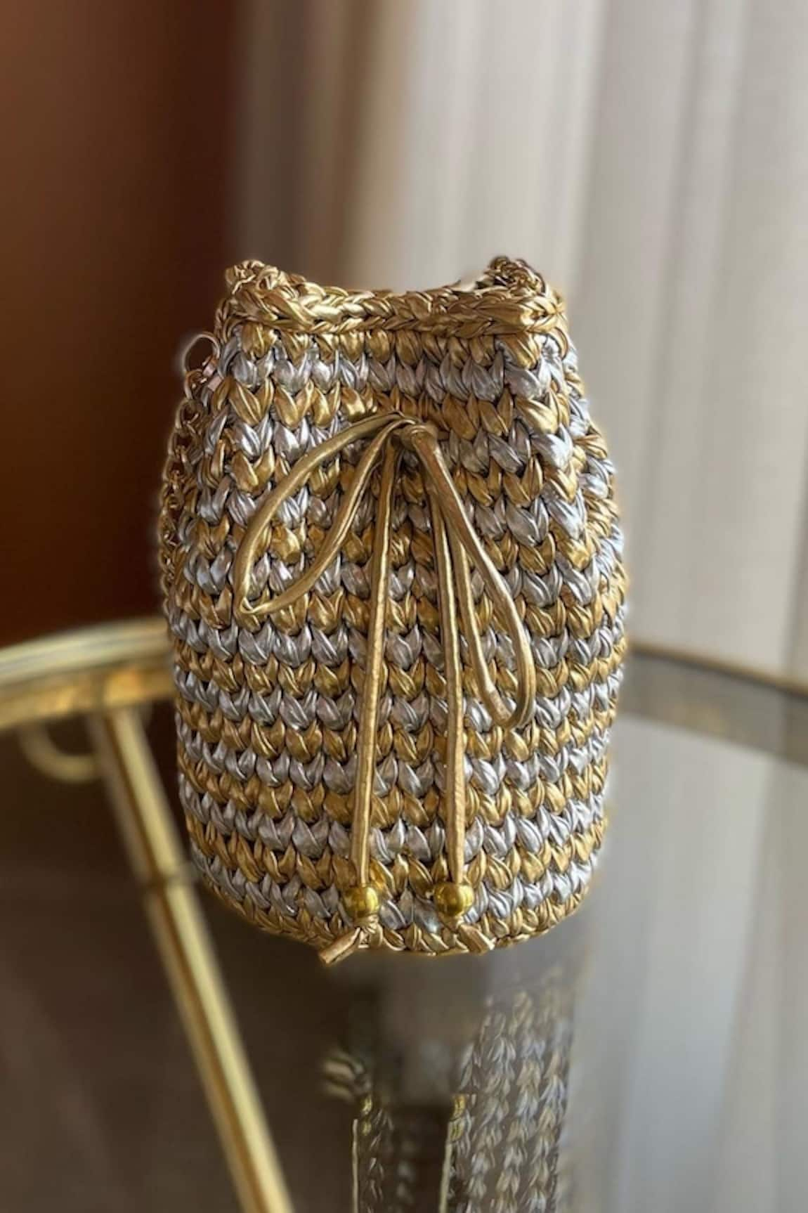 BIJIT Metallic Braided Textured Potli