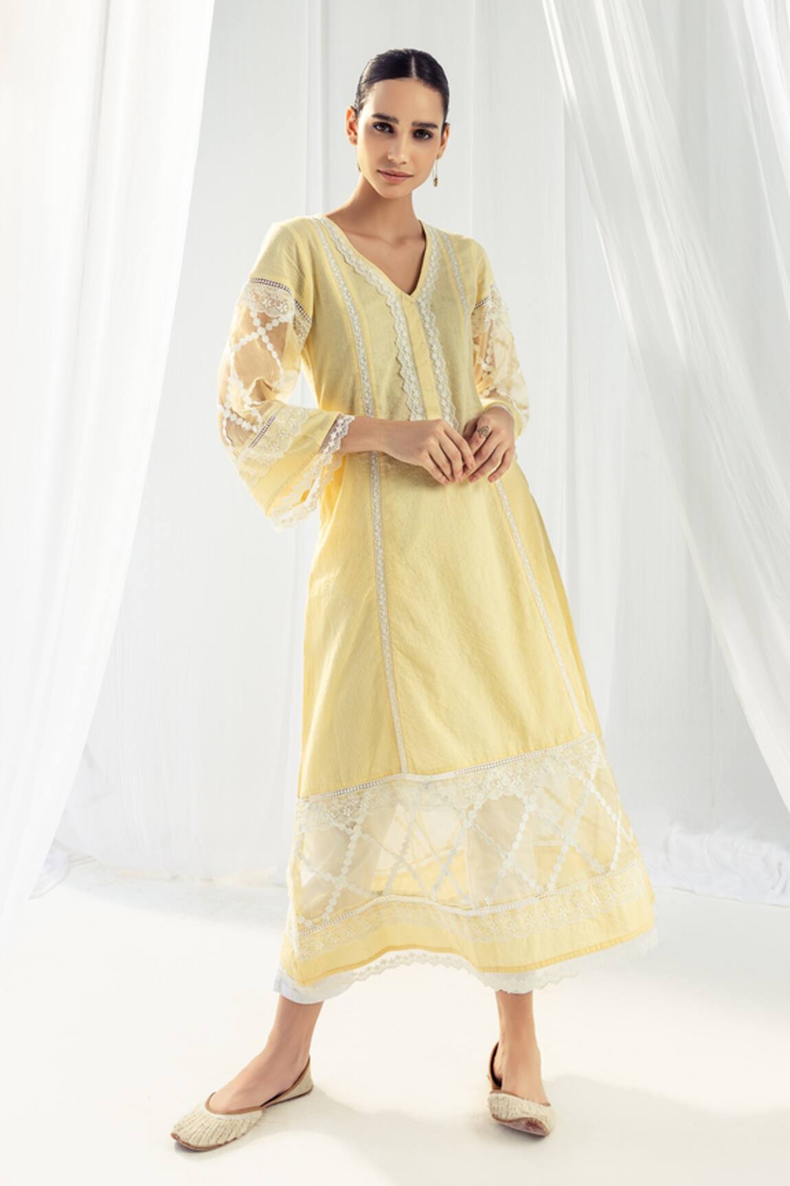 Roze Celeste Lace Embellished Kurta