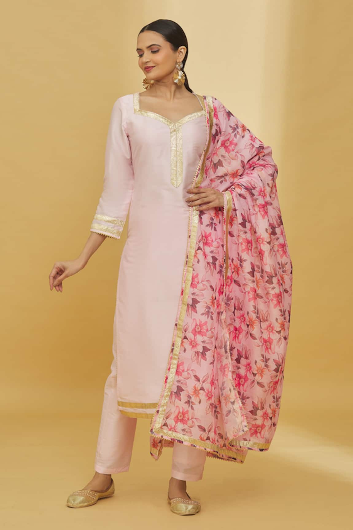 Adara Khan Straight Kurta Set With Chanderi Floral Print Dupatta