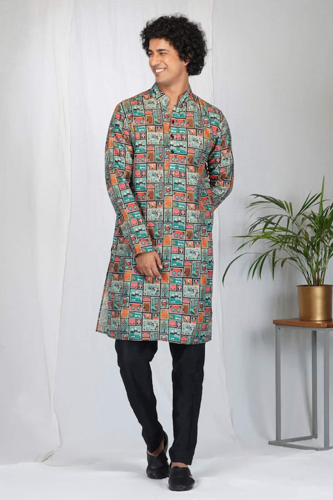 Eleven Brothers Art Gallery Print Kurta & Pant Set