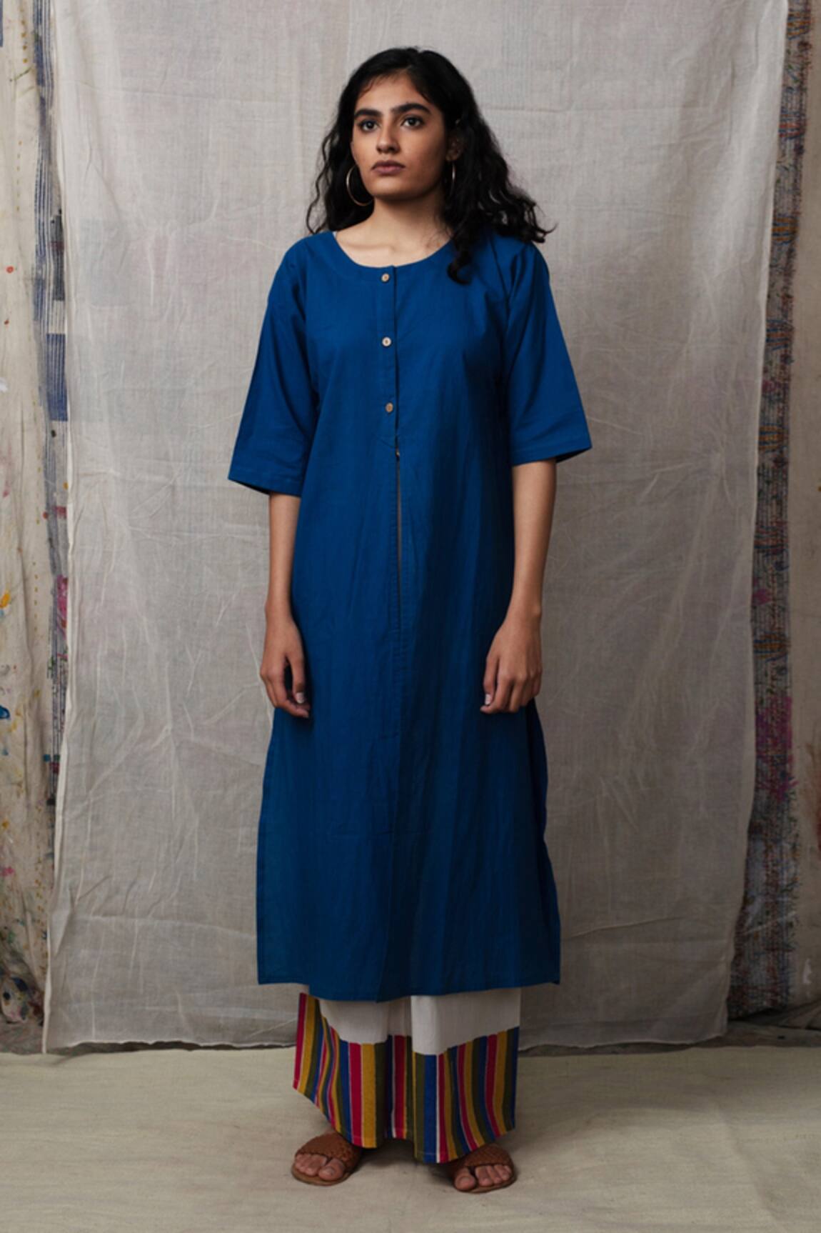 Banana Labs Front Slit Kurta & Flared Pant Set 