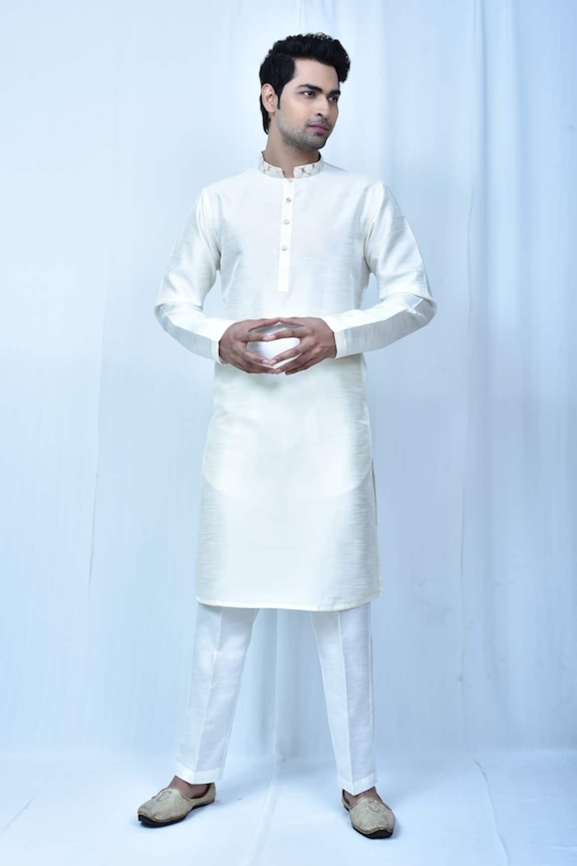 Samyukta Singhania Jacquard Mandarin Collar Kurta Set