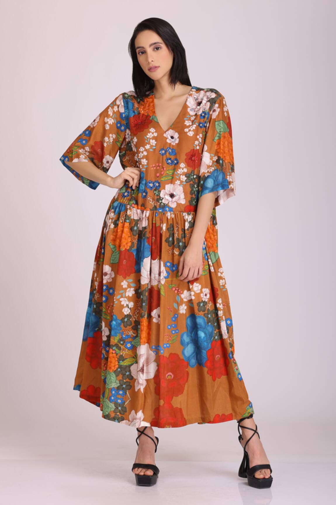 Alpona Designs By Soham Acharya Floral Print V Neck Dress