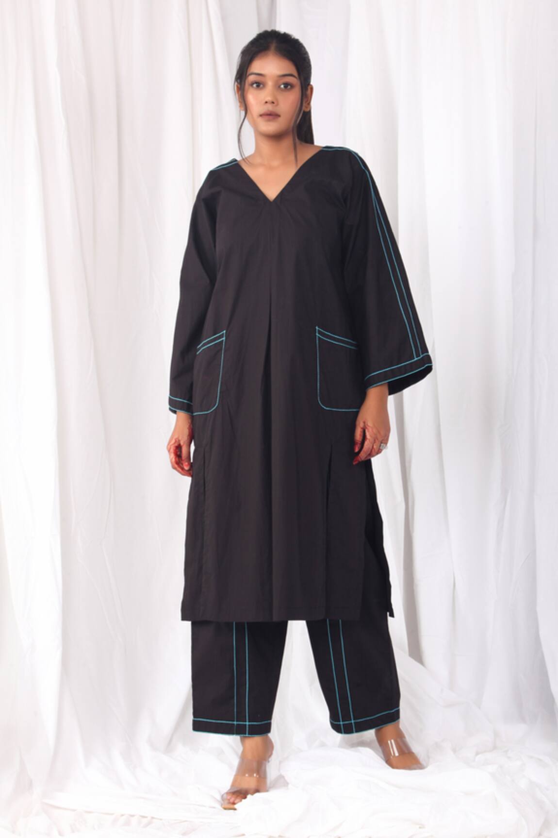 Khat Black Stitch Line Embroidered Kurta Set