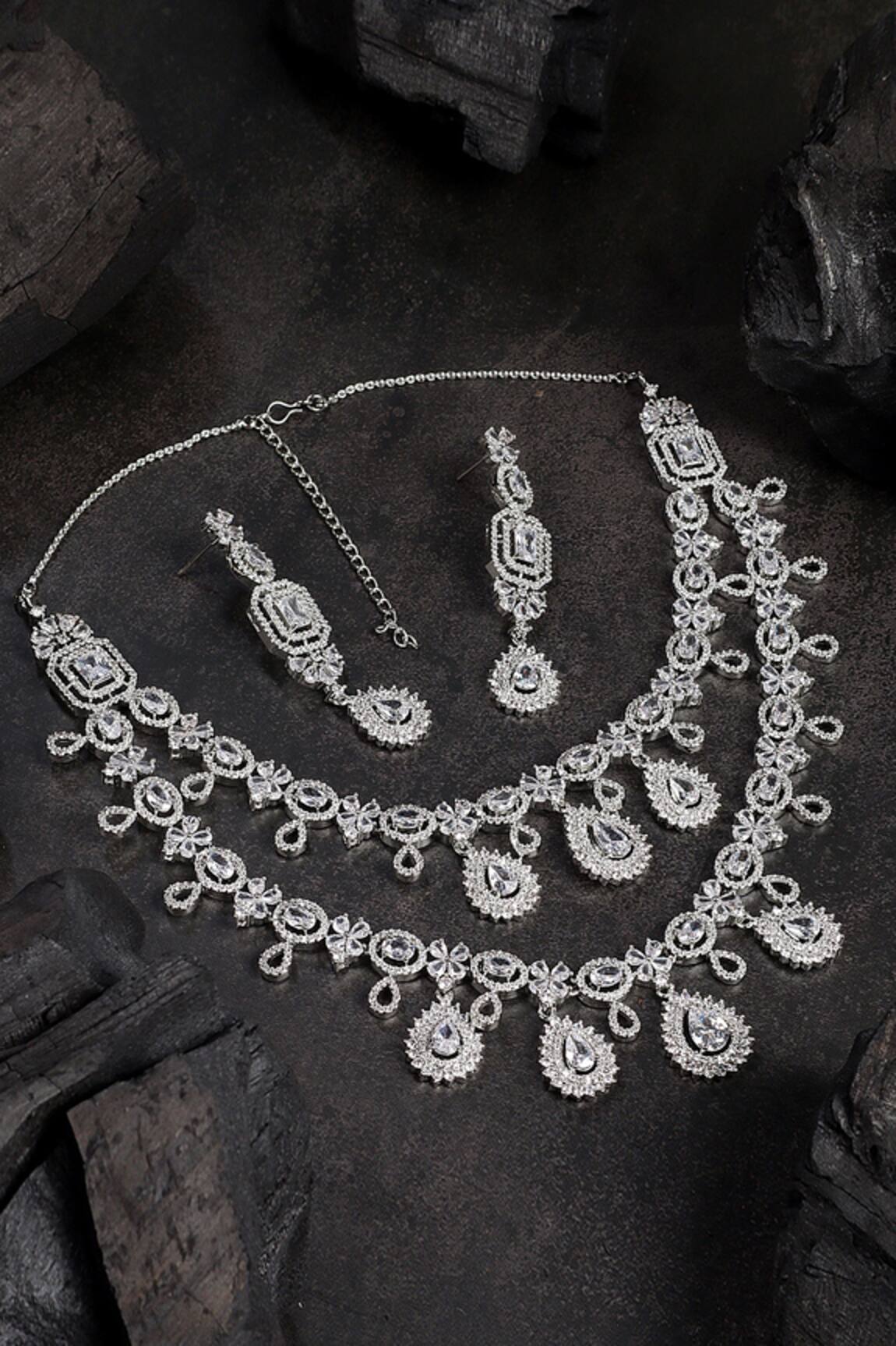 Auraa Trends Zirconia Embellished Necklace Set 