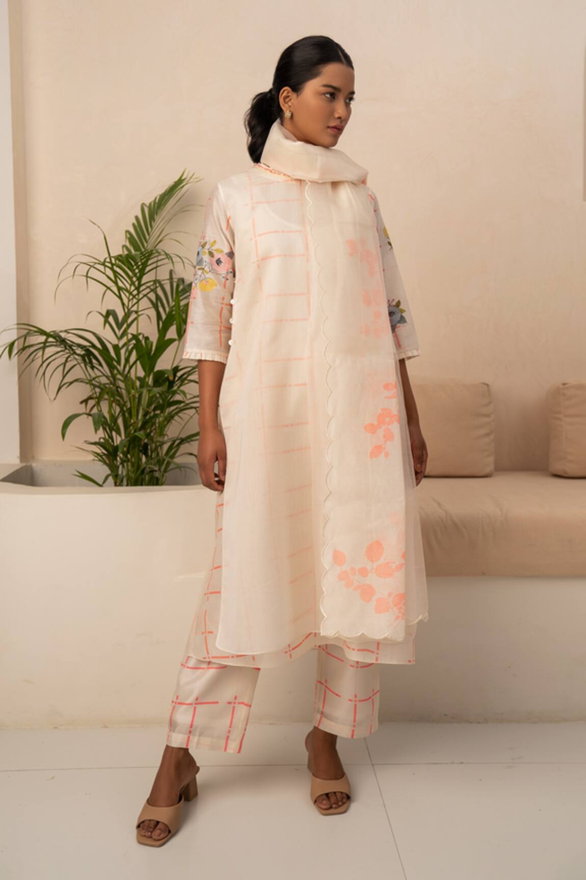 Arcvsh By Pallavi Singh Square & Floral Print Kurta Set