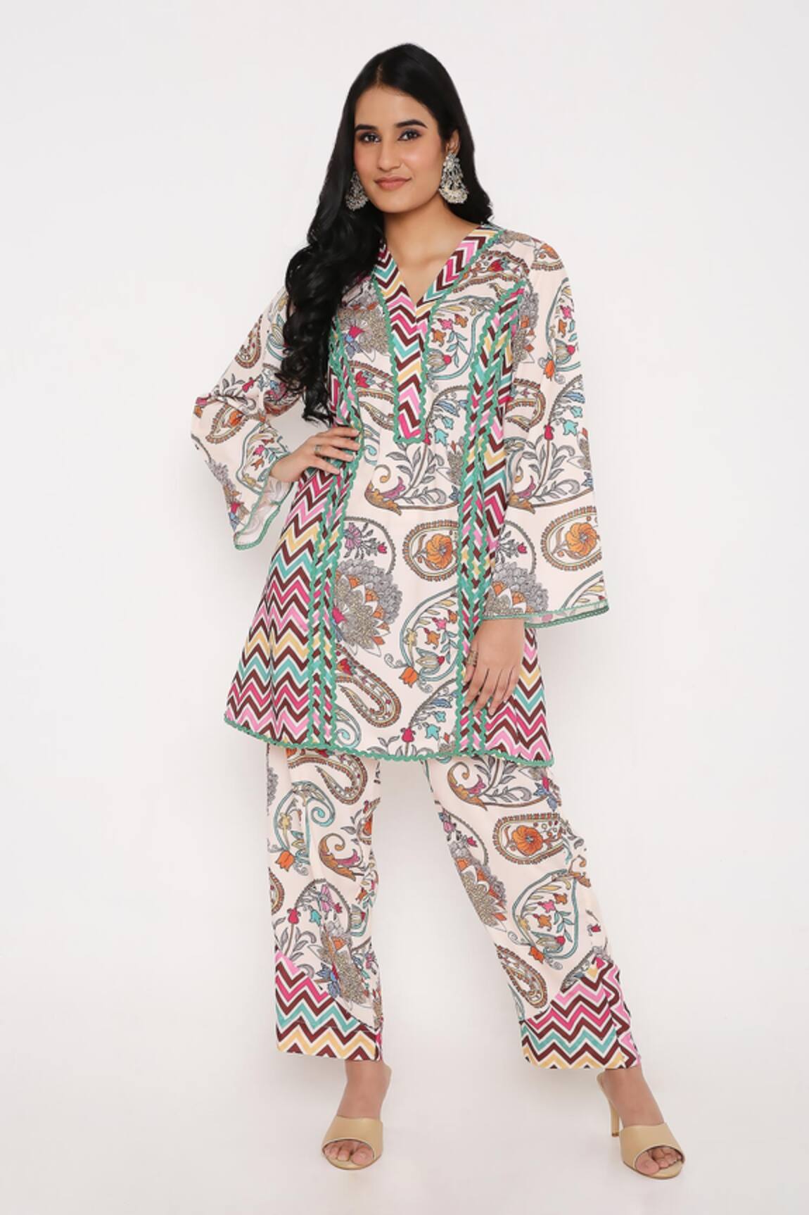 Bha sha Star Chevron Print Tunic & Pant Set