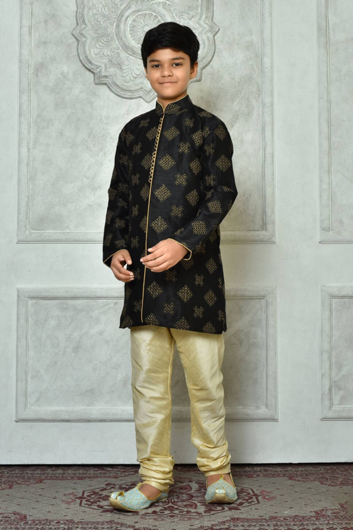 Arihant Rai Sinha Bloom Embroidered Kurta & Churidar Set 