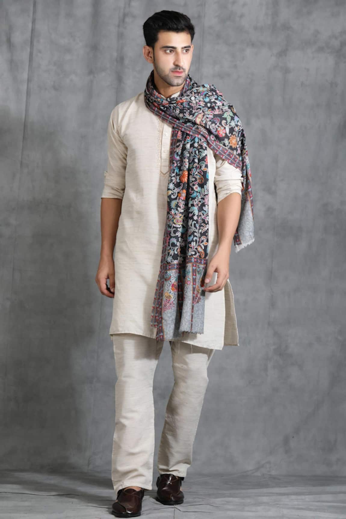 DUSALA Handwoven Pashmina Wool Kalamkari Design Stole
