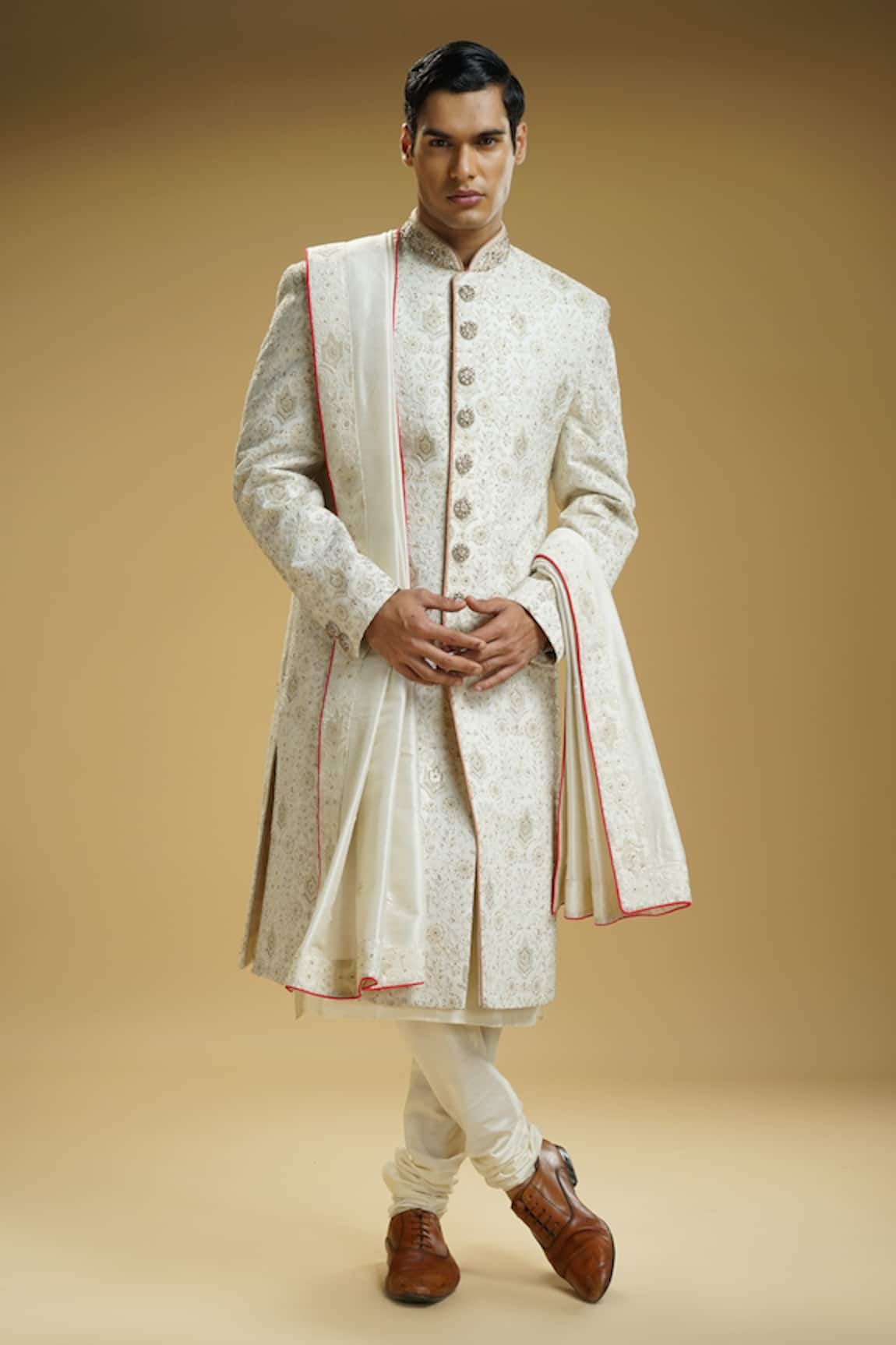 Kommal Sood Embroidered Sherwani Set With Stole