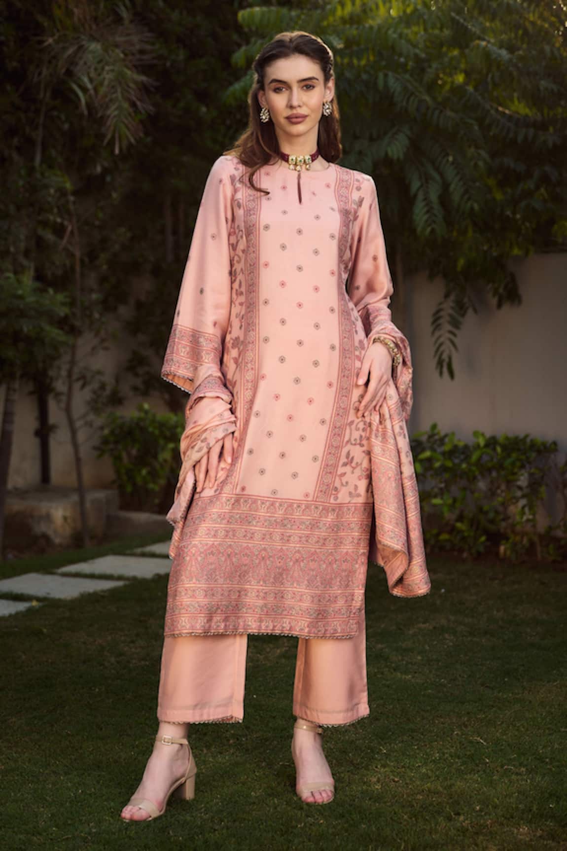 Safaa Miraaz Kantha Pattern Woven Kurta Set
