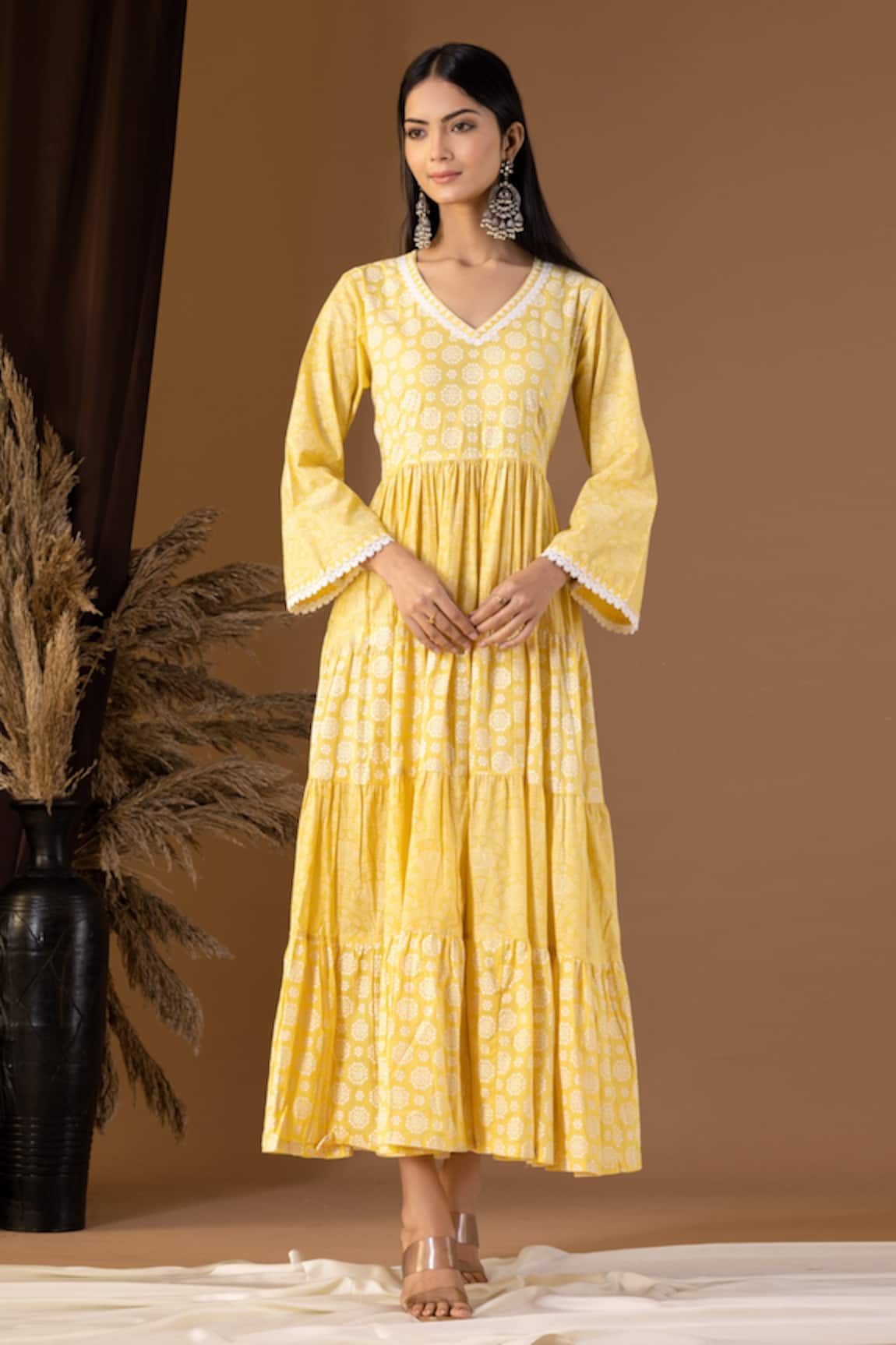 Abbaran Flora Pattern Tiered V Neck Dress