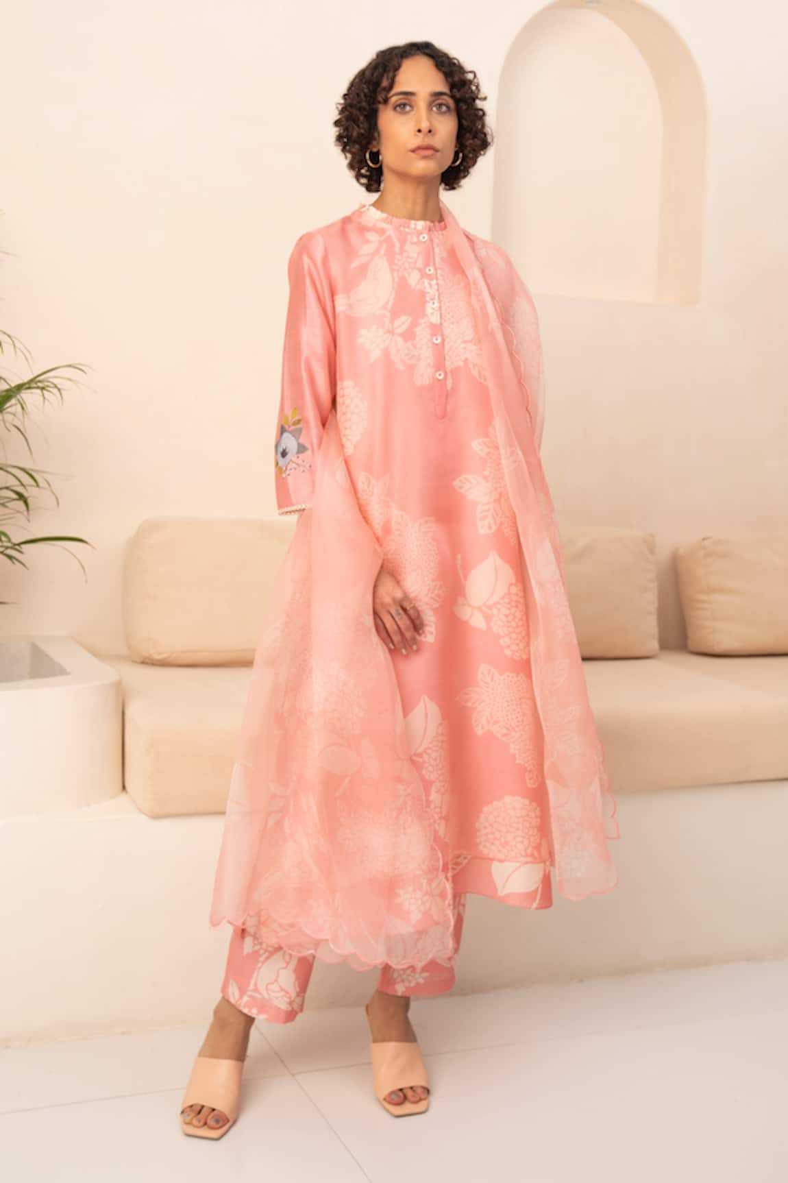 Arcvsh By Pallavi Singh Floral Bloom Print Double Layered Kurta With Pant
