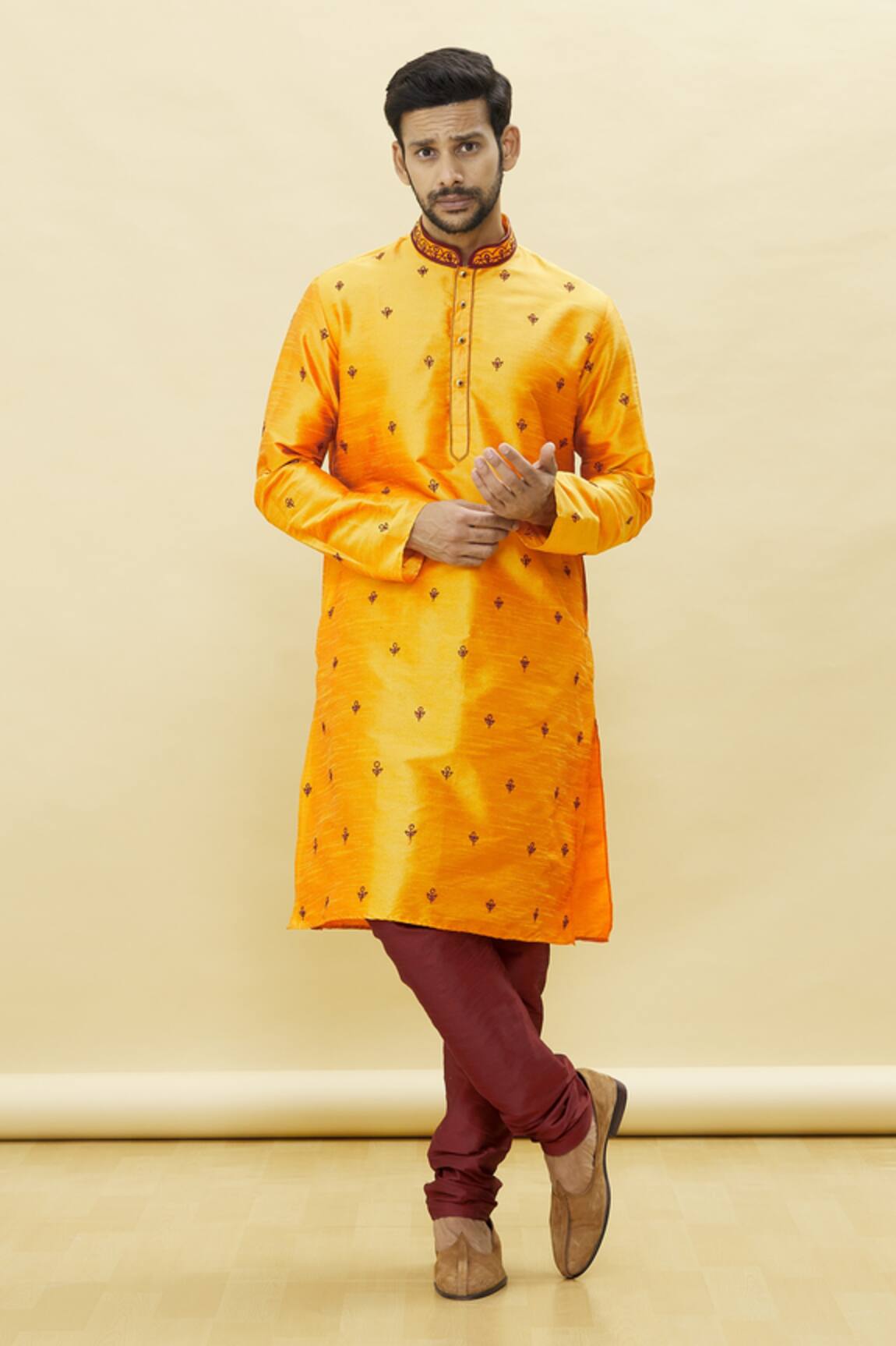 Samyukta Singhania Thread Embroidered Kurta Set 