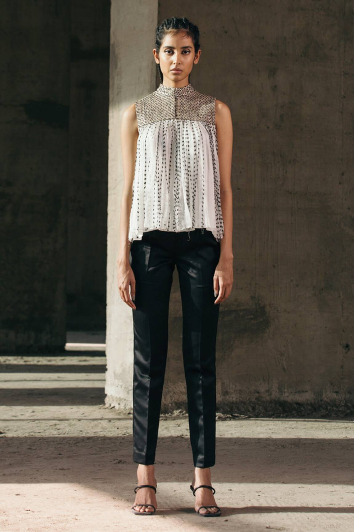 AKHL Pencil Crepe Trousers 