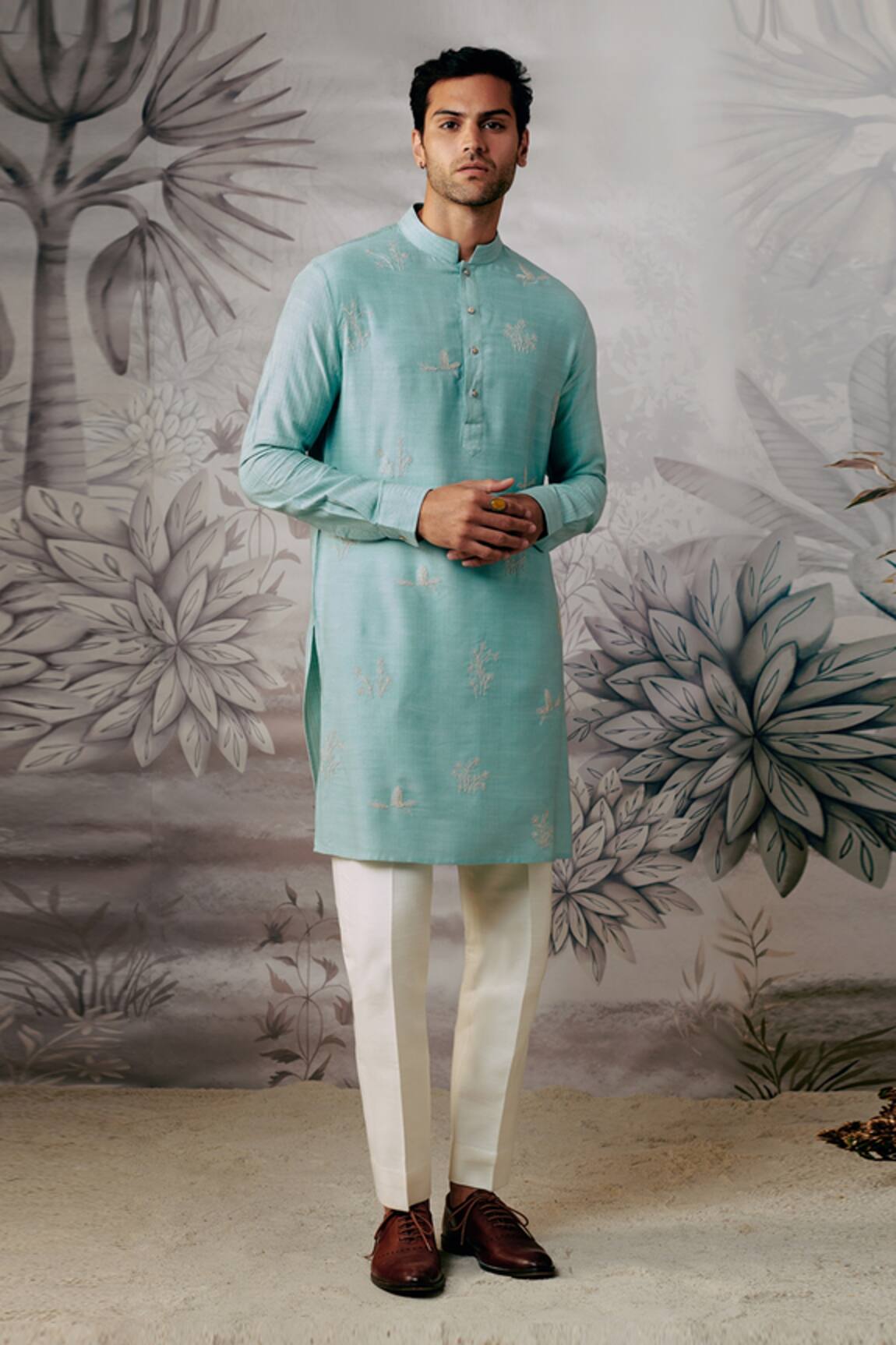 Philocaly Panchi Embroidered Kurta