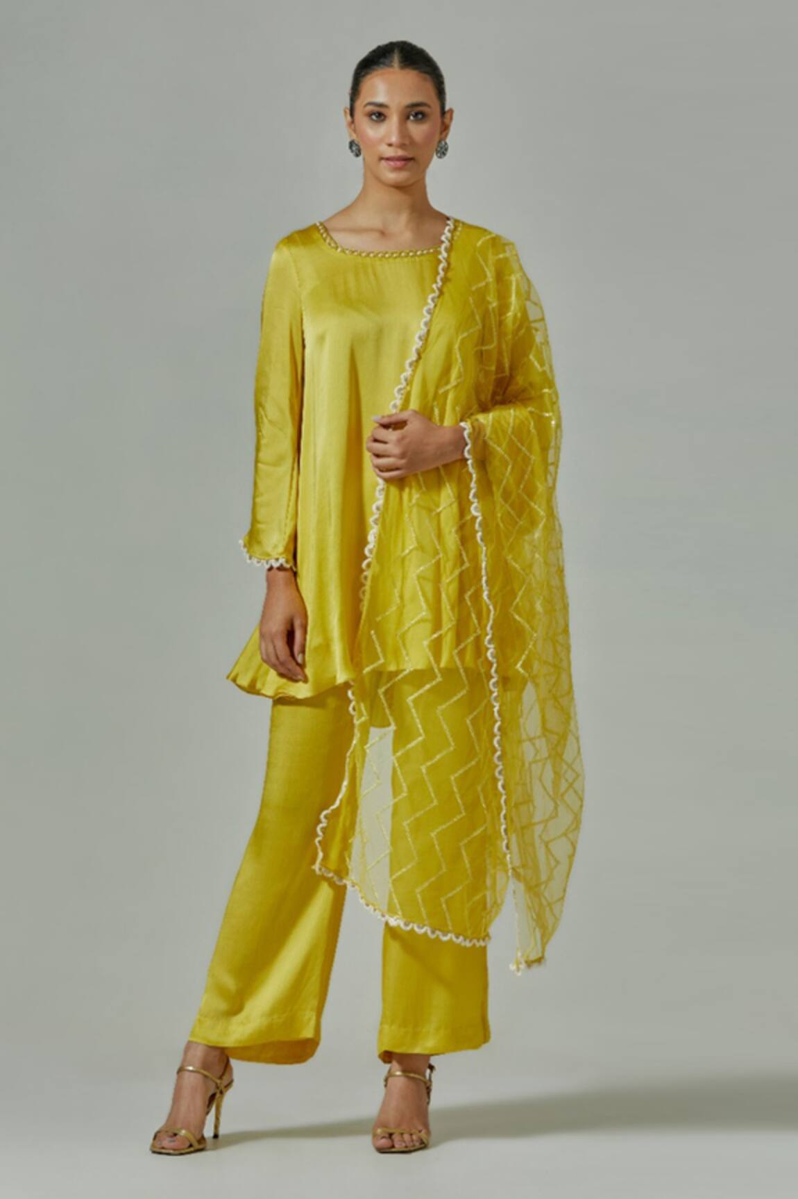House Of TA-YA Neck Embroidered Kurta Straight Pant Set 
