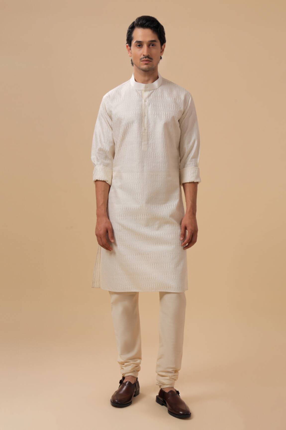Raghavendra Rathore Blue Geometric Embroidered Kurta With Pant