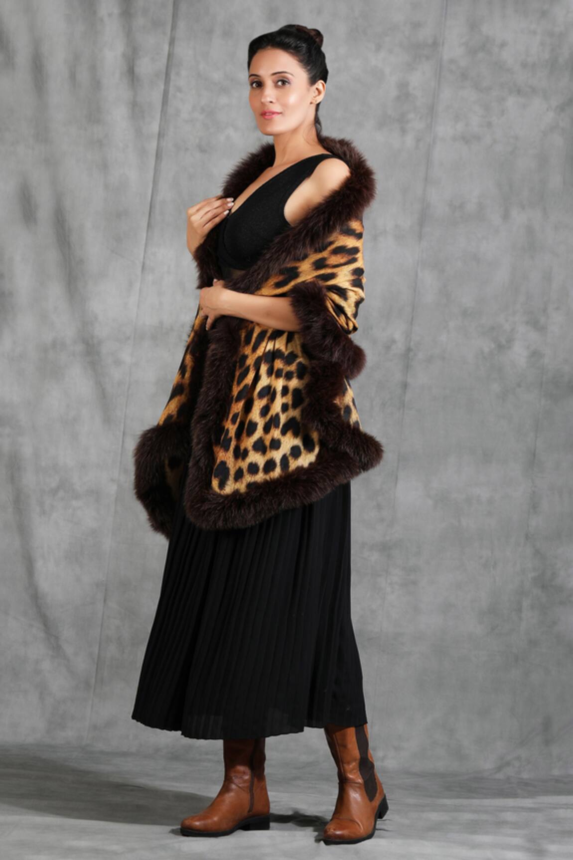 Dusala Handwoven Cashmere Fine Wool Animal Print Stole 